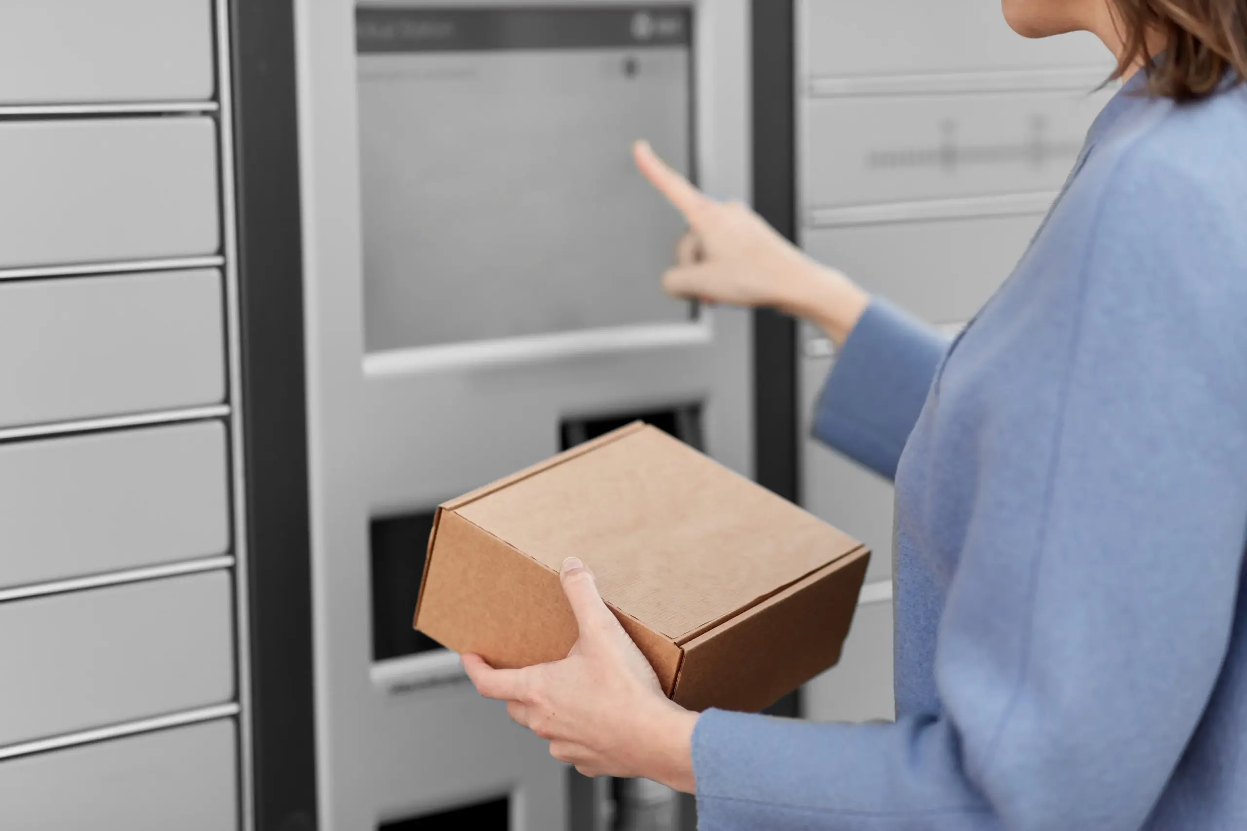 touch panel of delivery locker